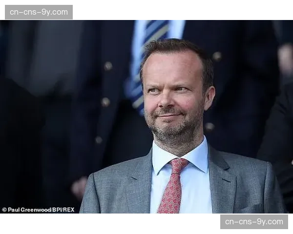 转会：两届世锦赛冠军、自由式车手丹尼斯·恩克哈特与主要赞助商续约三年