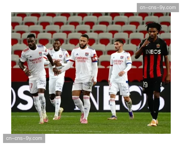 雷恩3-0完胜里昂,暂时升至积分榜第三位 雷恩3-0完胜里昂,暂时升至积分榜第三位